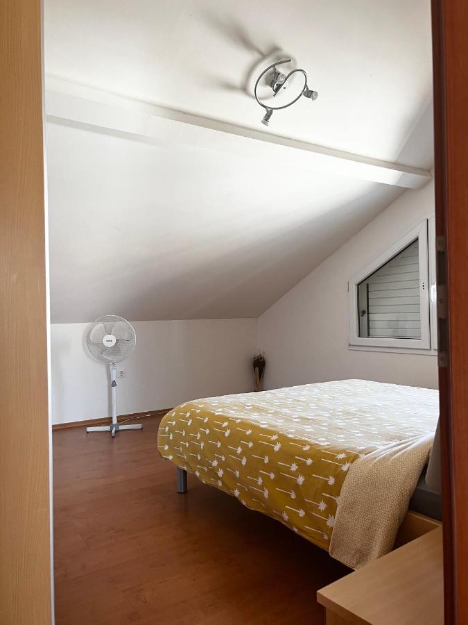 D.O.O. Yury Apartment Traù Esterno foto